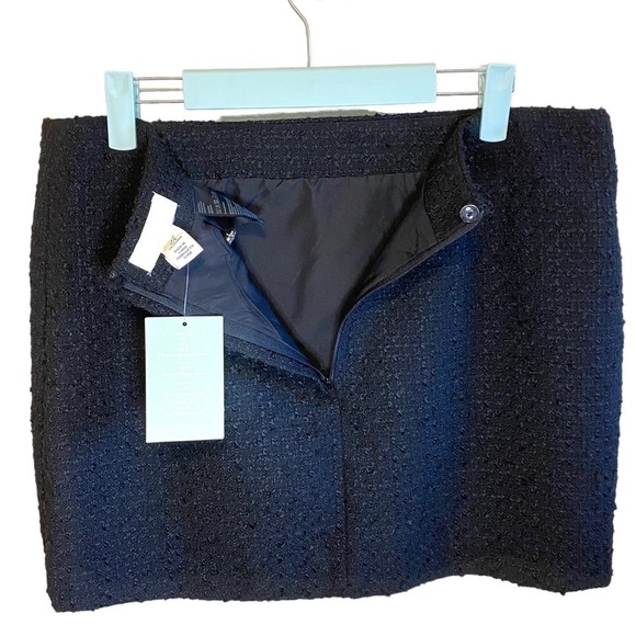 Elegant Black Button-Detail Skirt - Picture 3 of 10